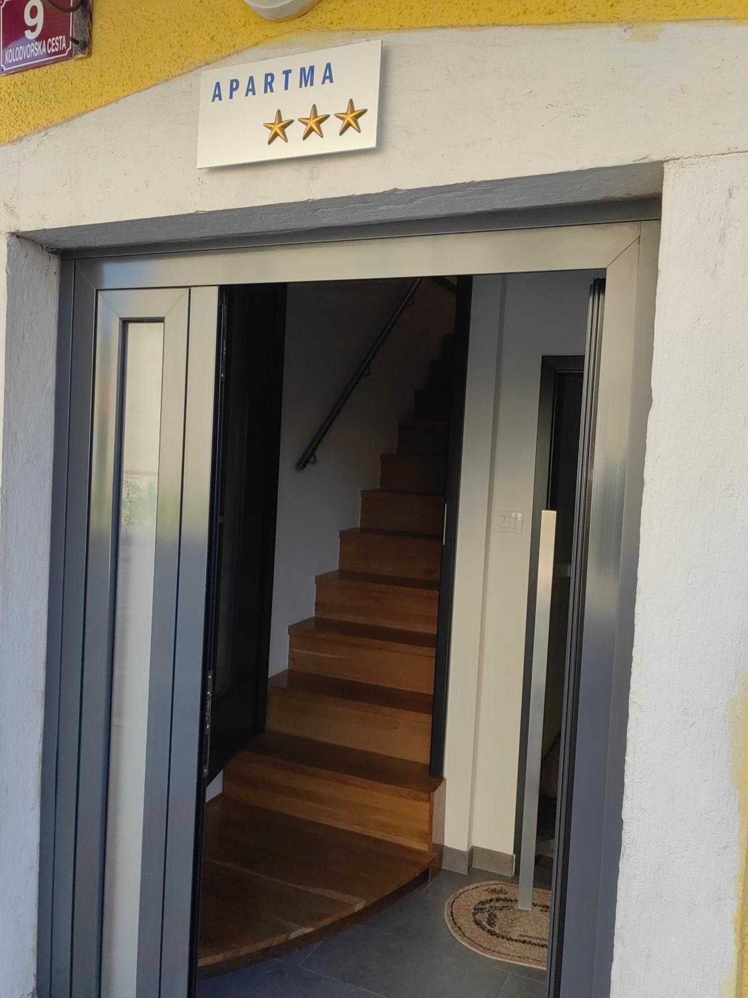 Sana Apartment Postojna Exterior photo